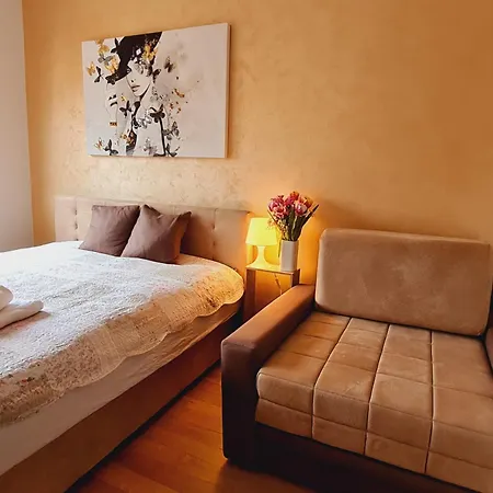 Apartment Andrea A Blok *